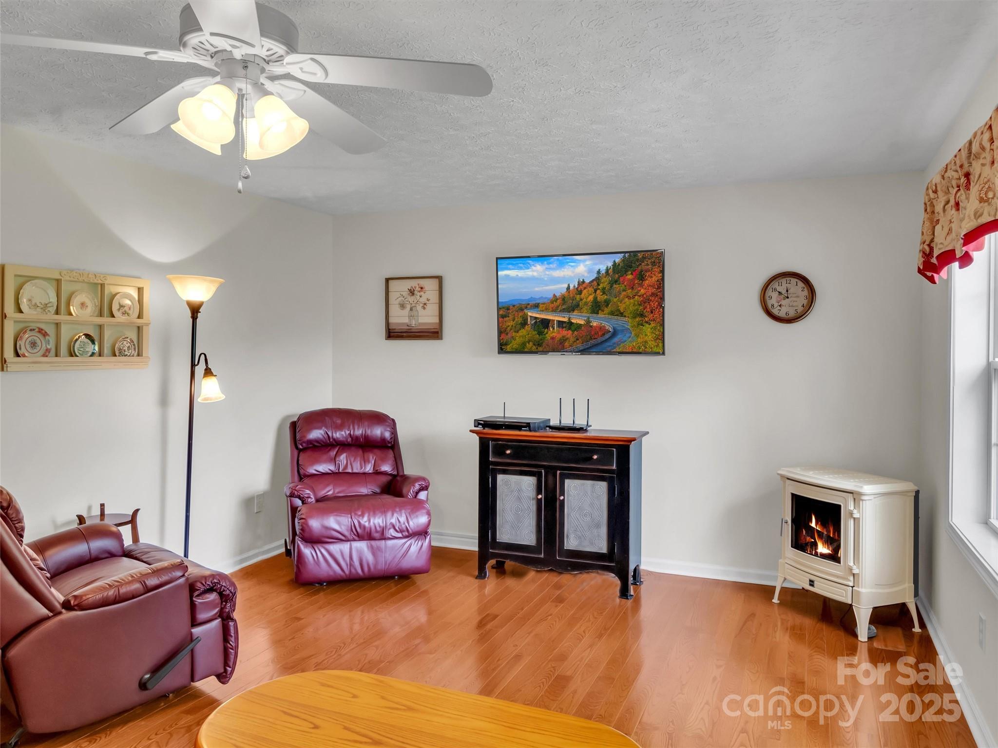 562 Beechwood Drive Sylva NC 28779