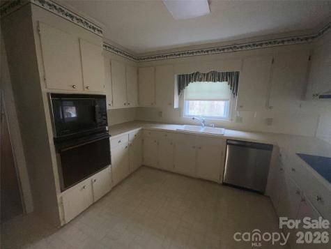 822 Westminster Circle SW Lenoir NC 28645