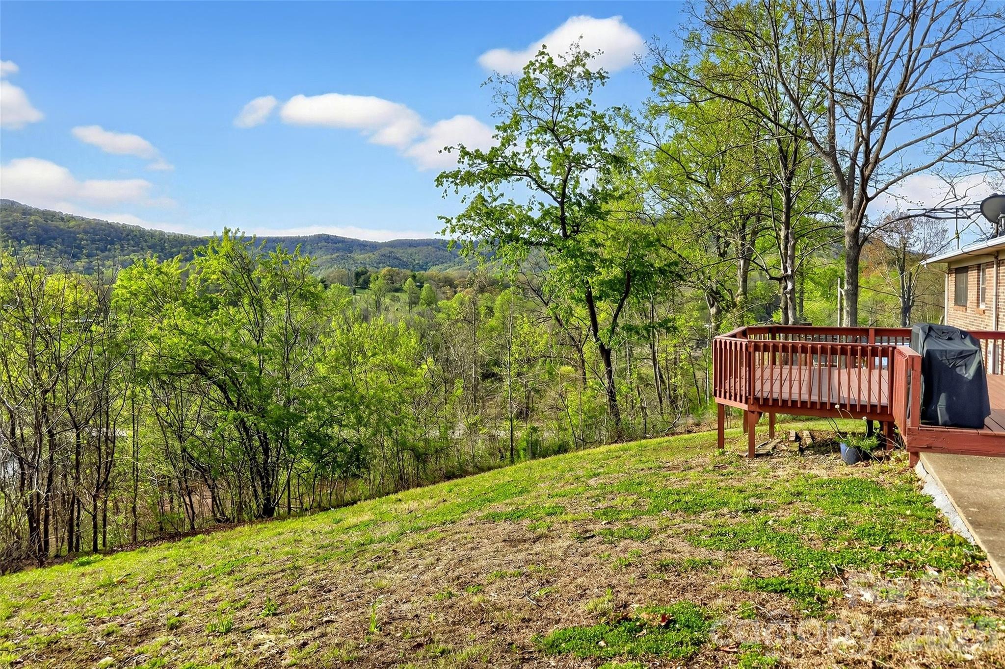 82 Landis Road Marion NC 28752