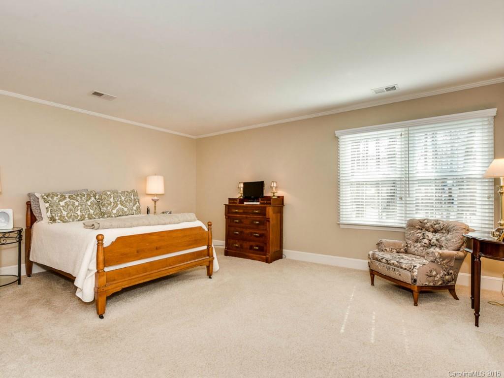 9439 White Hemlock Lane Charlotte NC 28270