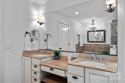3 Von Ruck Terrace Asheville NC 28801