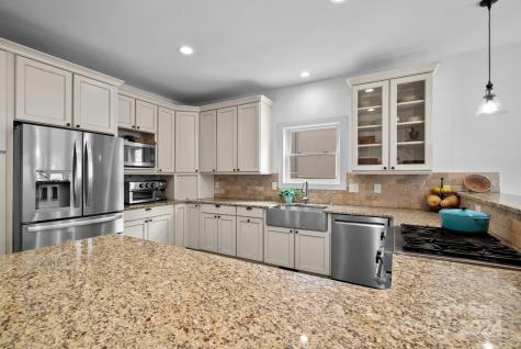 3 Von Ruck Terrace Asheville NC 28801