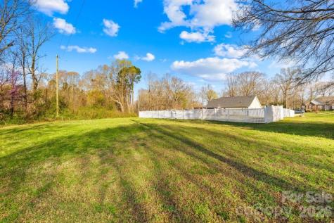 105 Laura Court Cherryville NC 28021