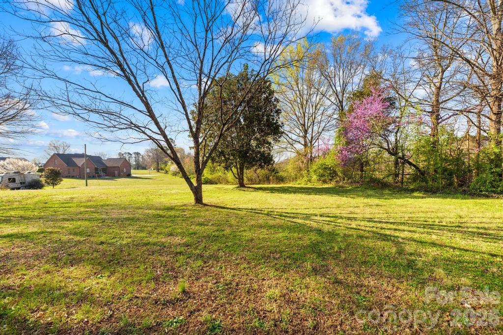 105 Laura Court Cherryville NC 28021