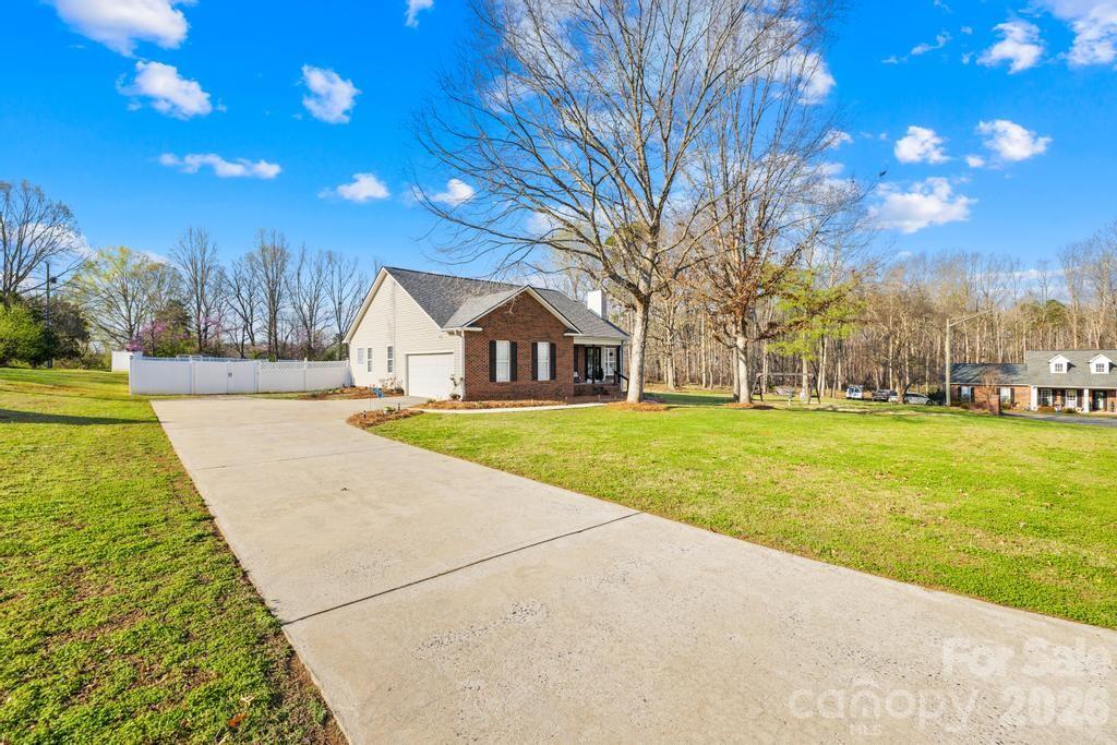 105 Laura Court Cherryville NC 28021