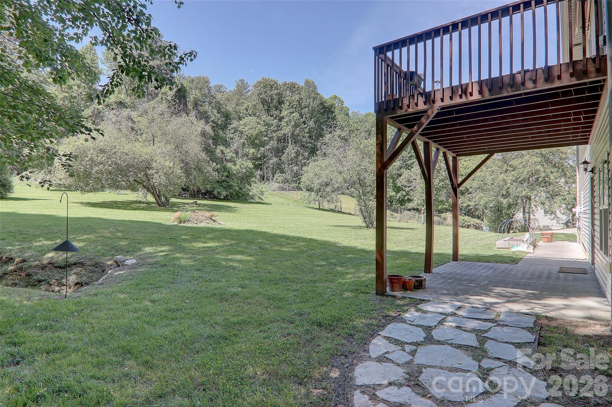 16 Southwood Drive Weaverville NC 28787