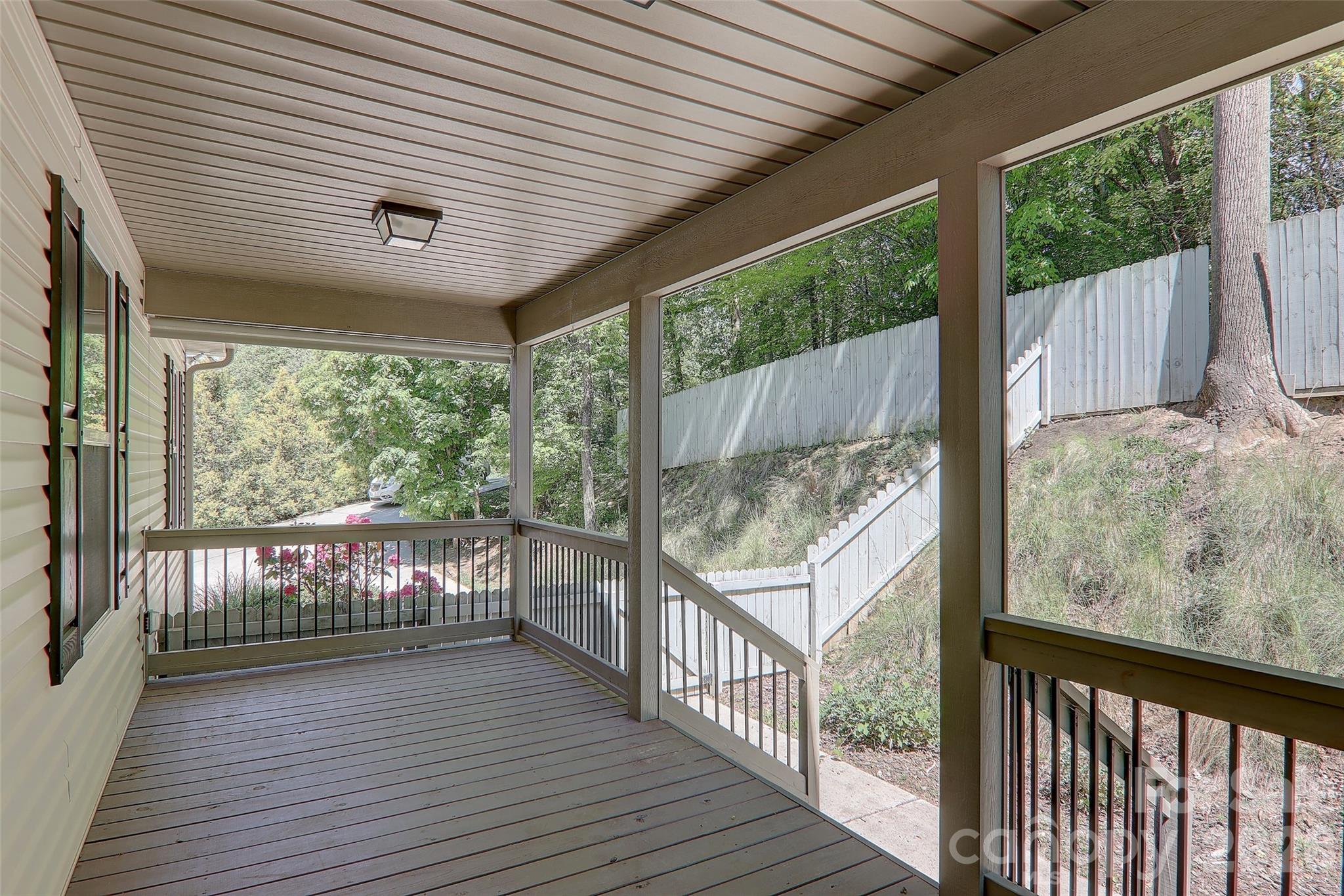 16 Southwood Drive Weaverville NC 28787