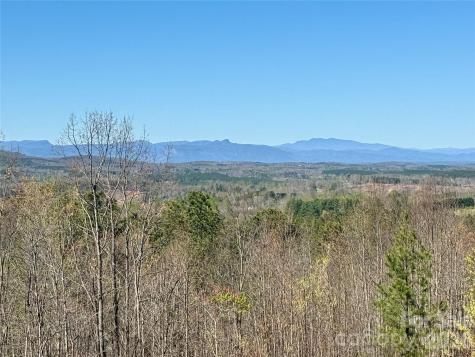 500 Grandview Peaks Drive Nebo NC 28761