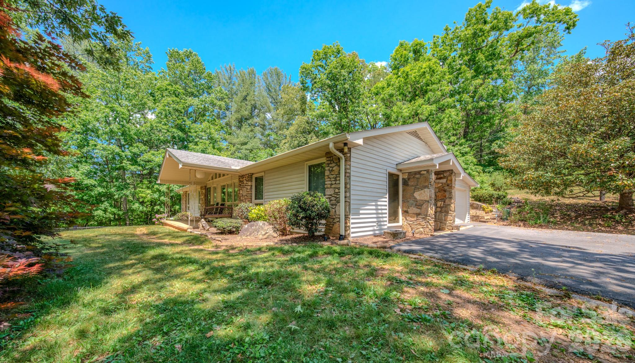 22 Tilson Trail Asheville NC 28805