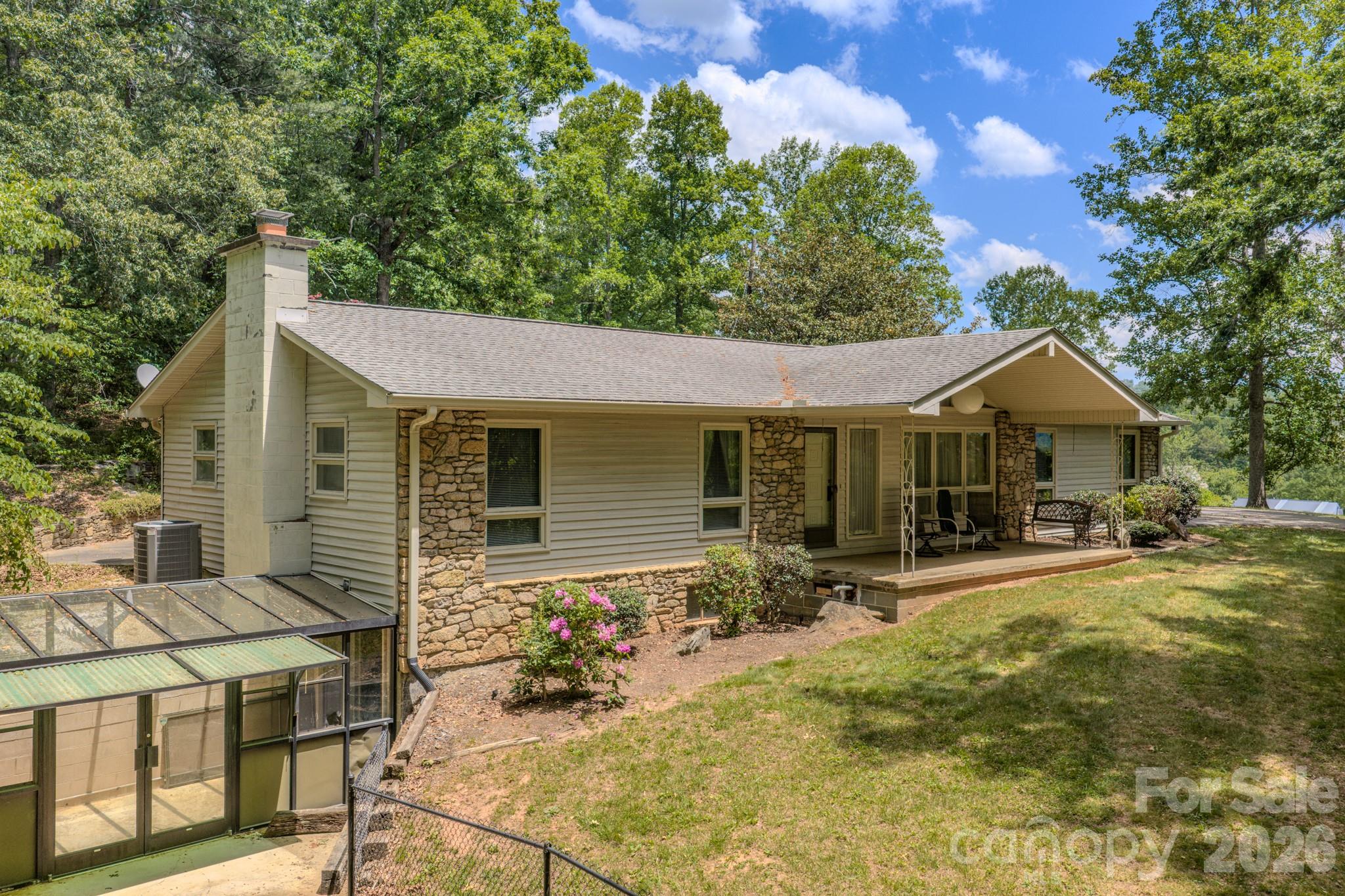22 Tilson Trail Asheville NC 28805