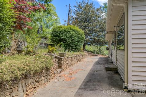 22 Tilson Trail Asheville NC 28805
