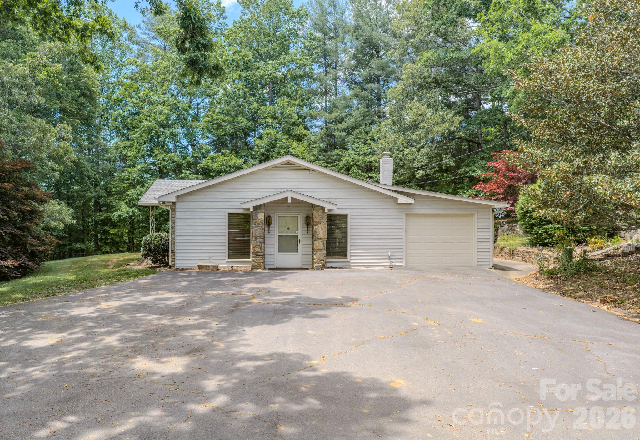 22 Tilson Trail Asheville NC 28805