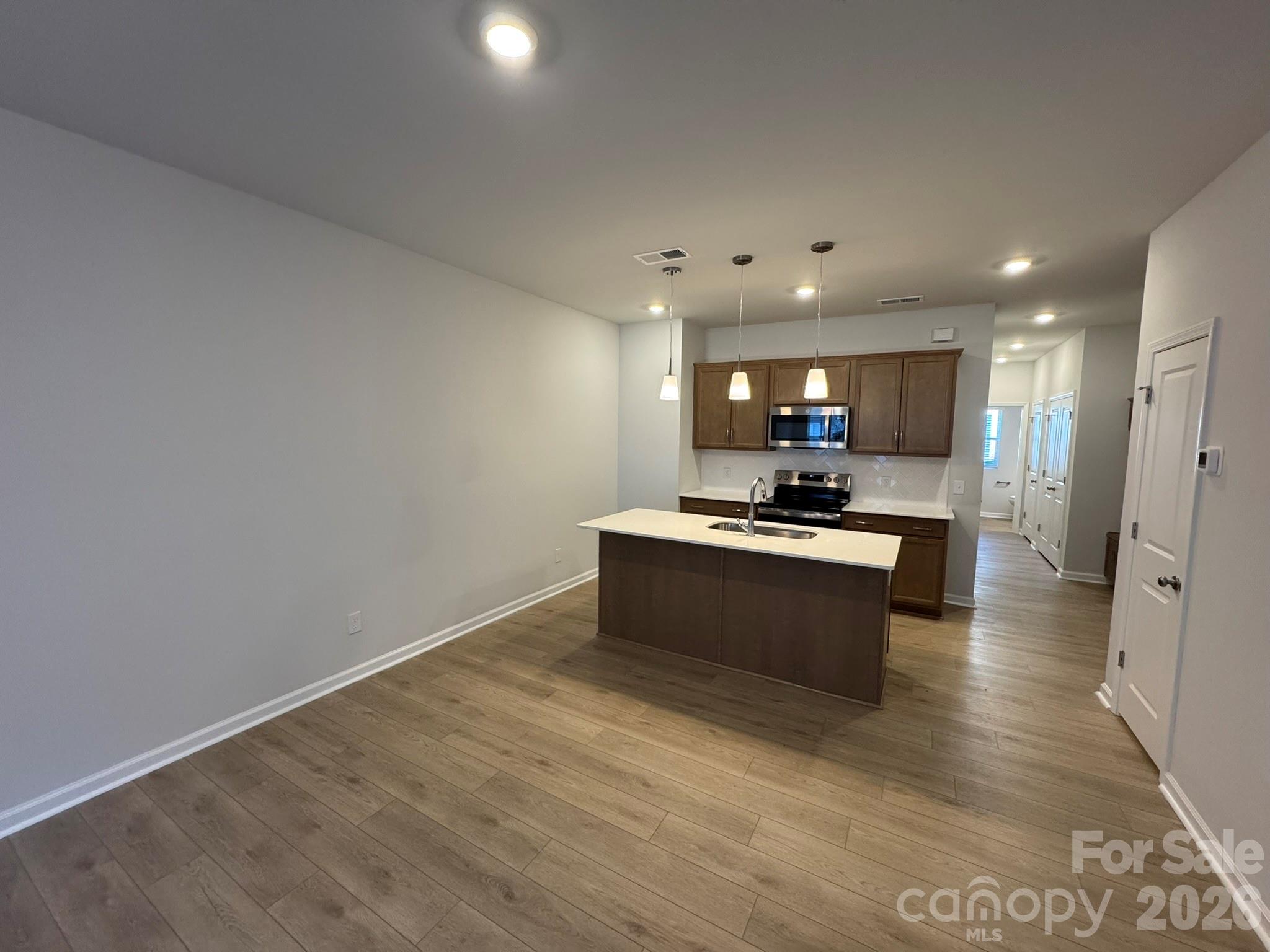 4632 Lakeview Road Charlotte NC 28216