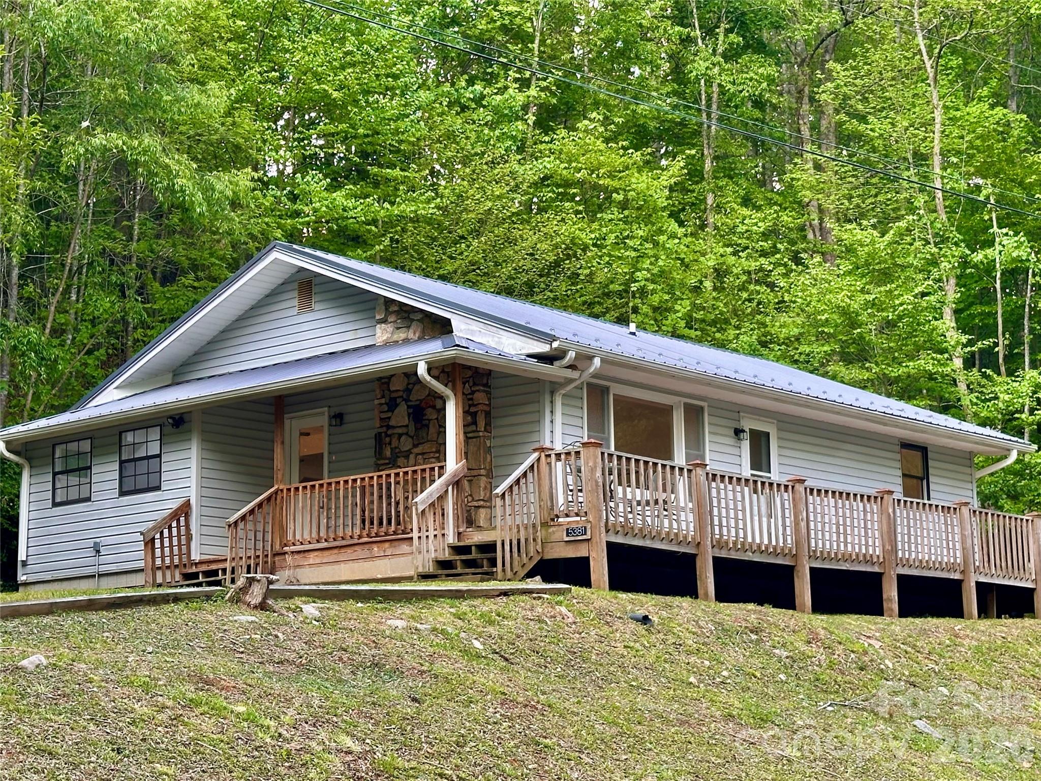 5381 State Hwy 197 S Highway Burnsville NC 28714