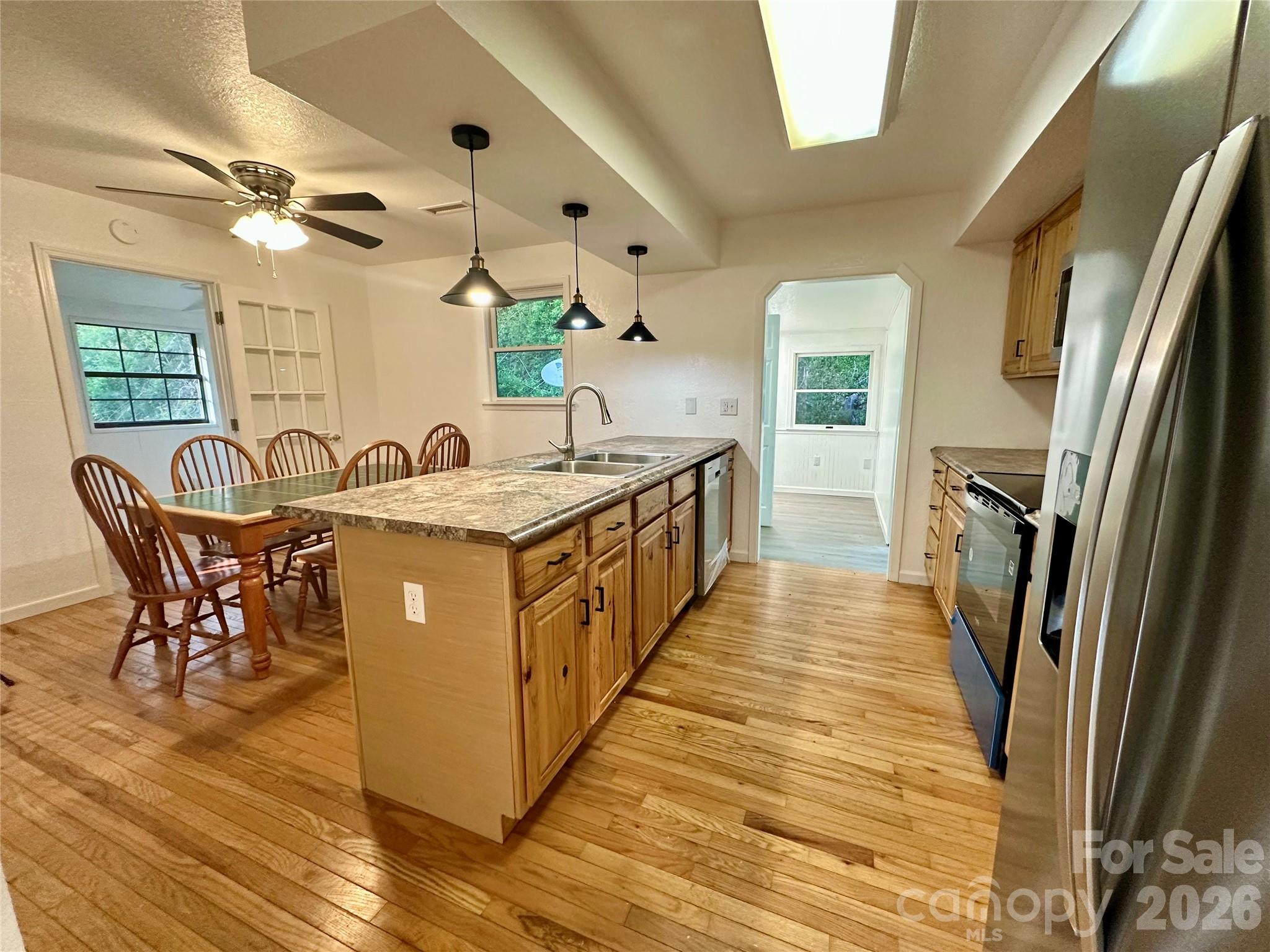 5381 State Hwy 197 S Highway Burnsville NC 28714