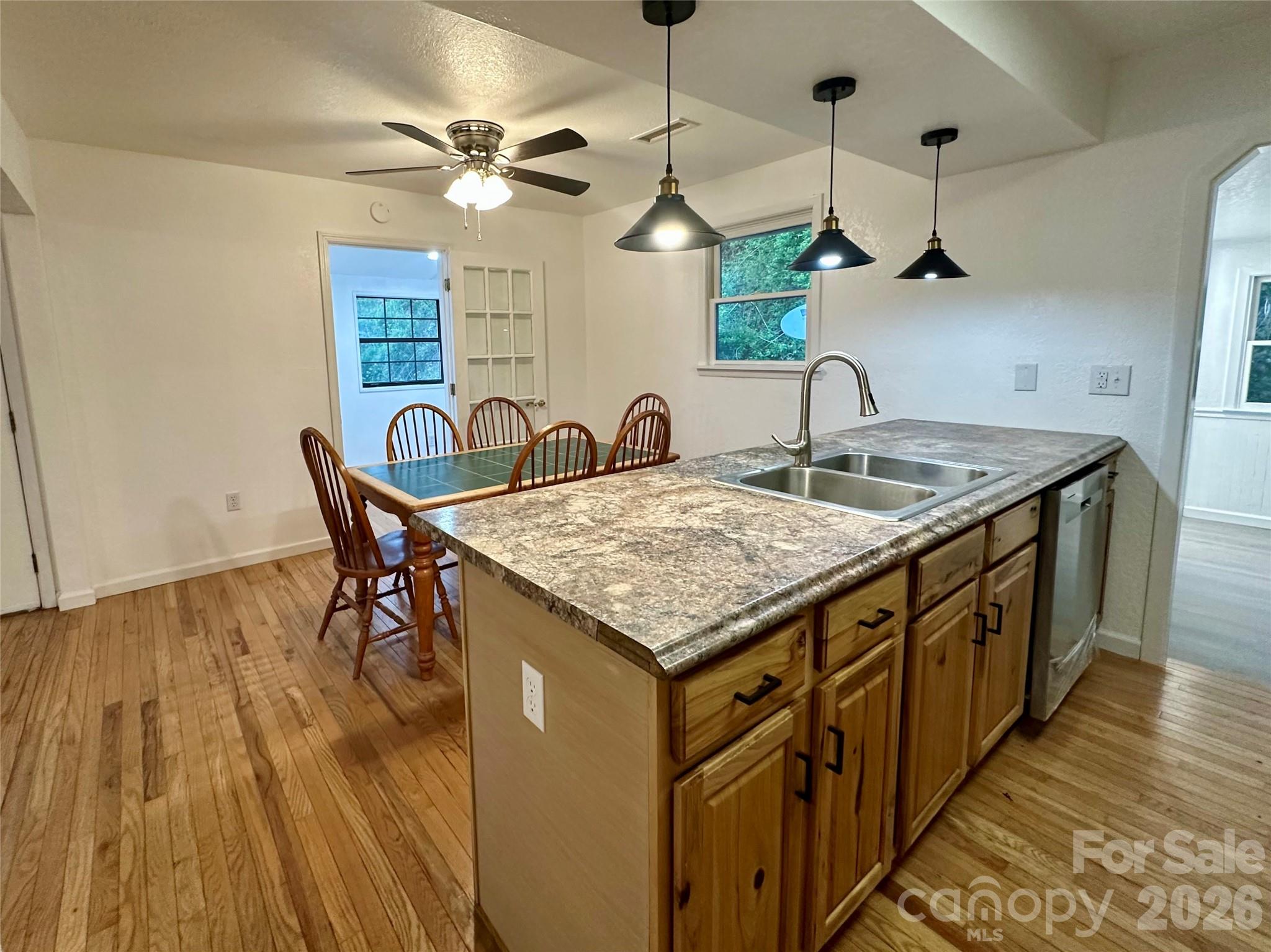 5381 State Hwy 197 S Highway Burnsville NC 28714