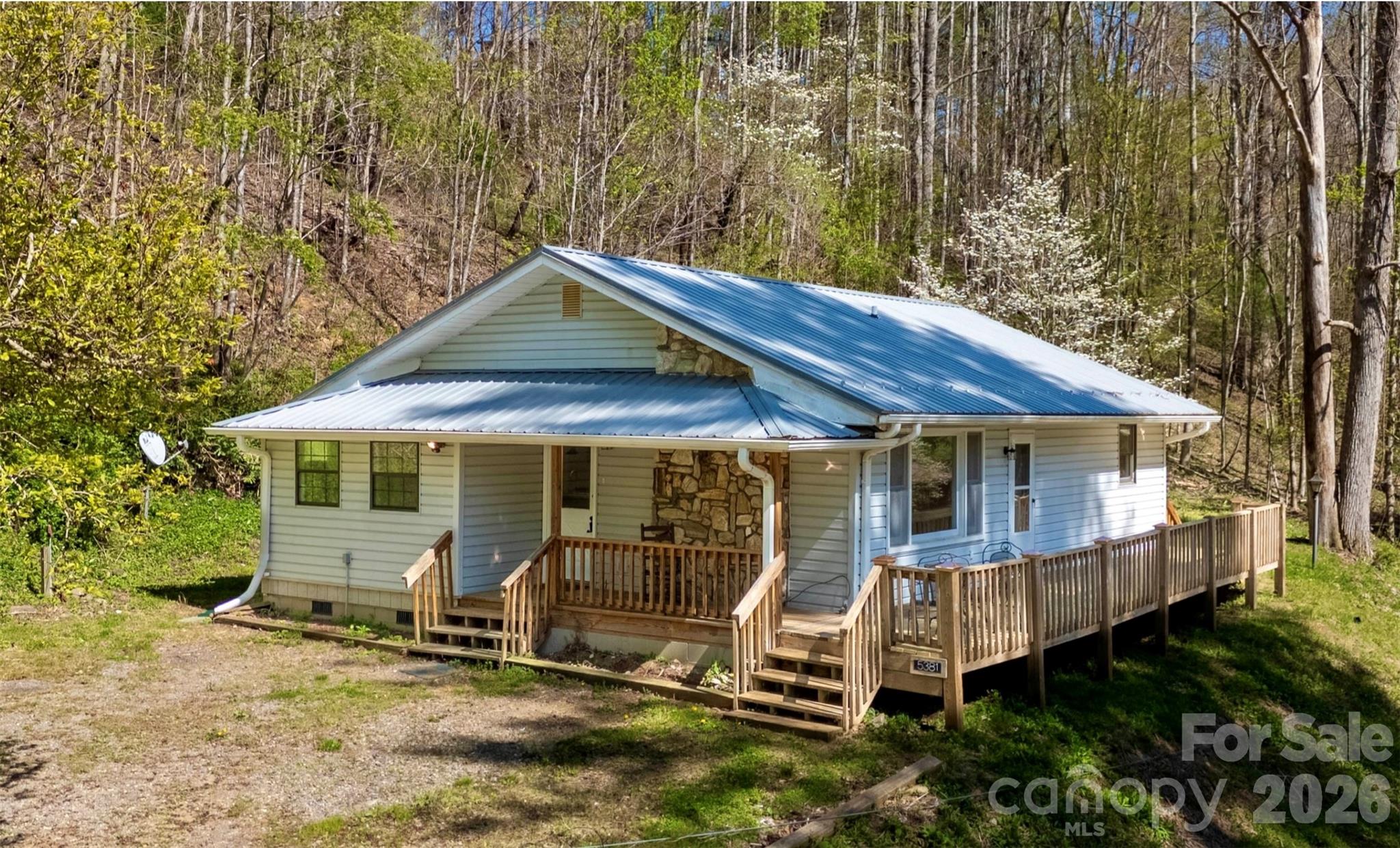 5381 State Hwy 197 S Highway Burnsville NC 28714