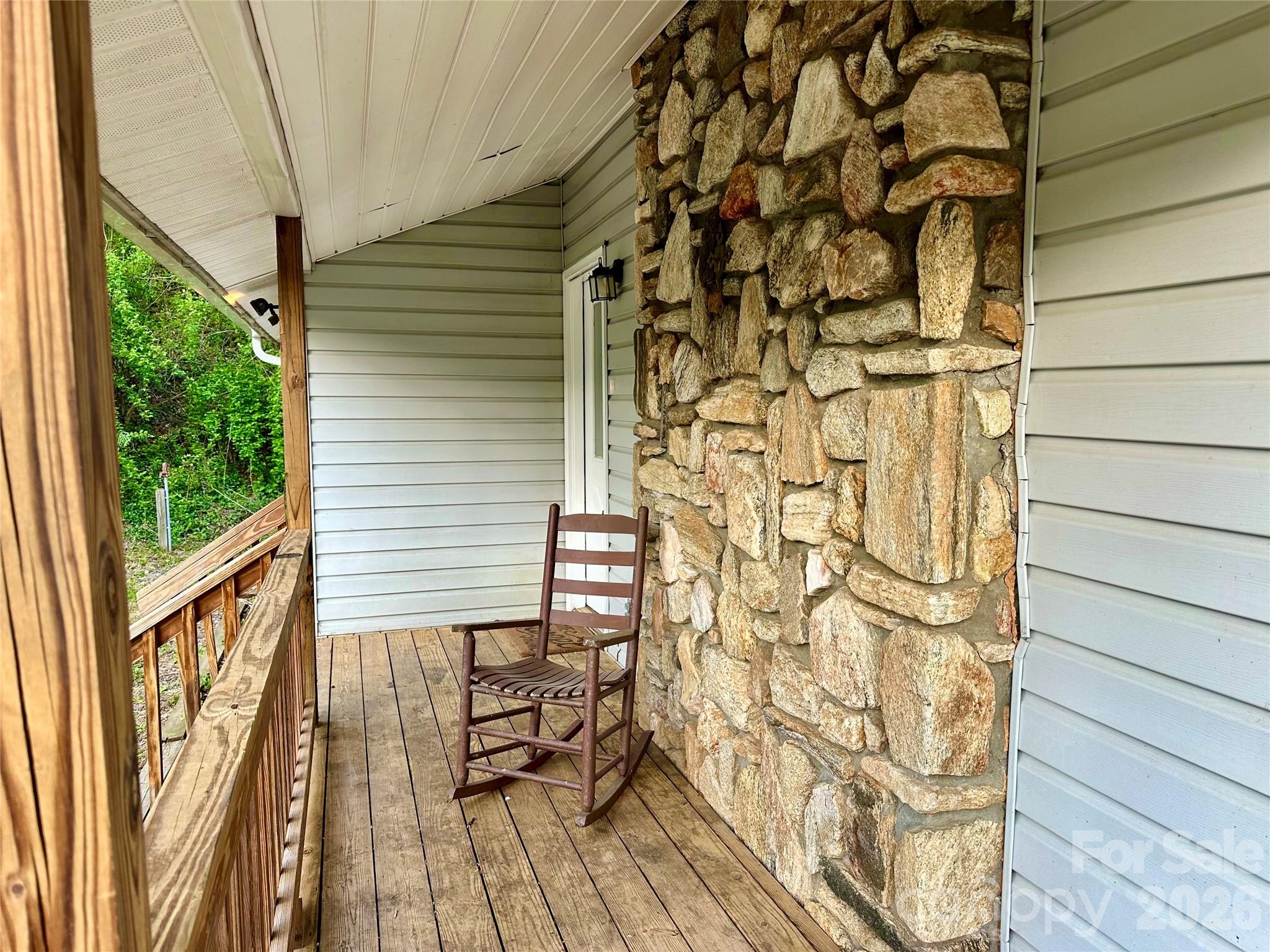 5381 State Hwy 197 S Highway Burnsville NC 28714