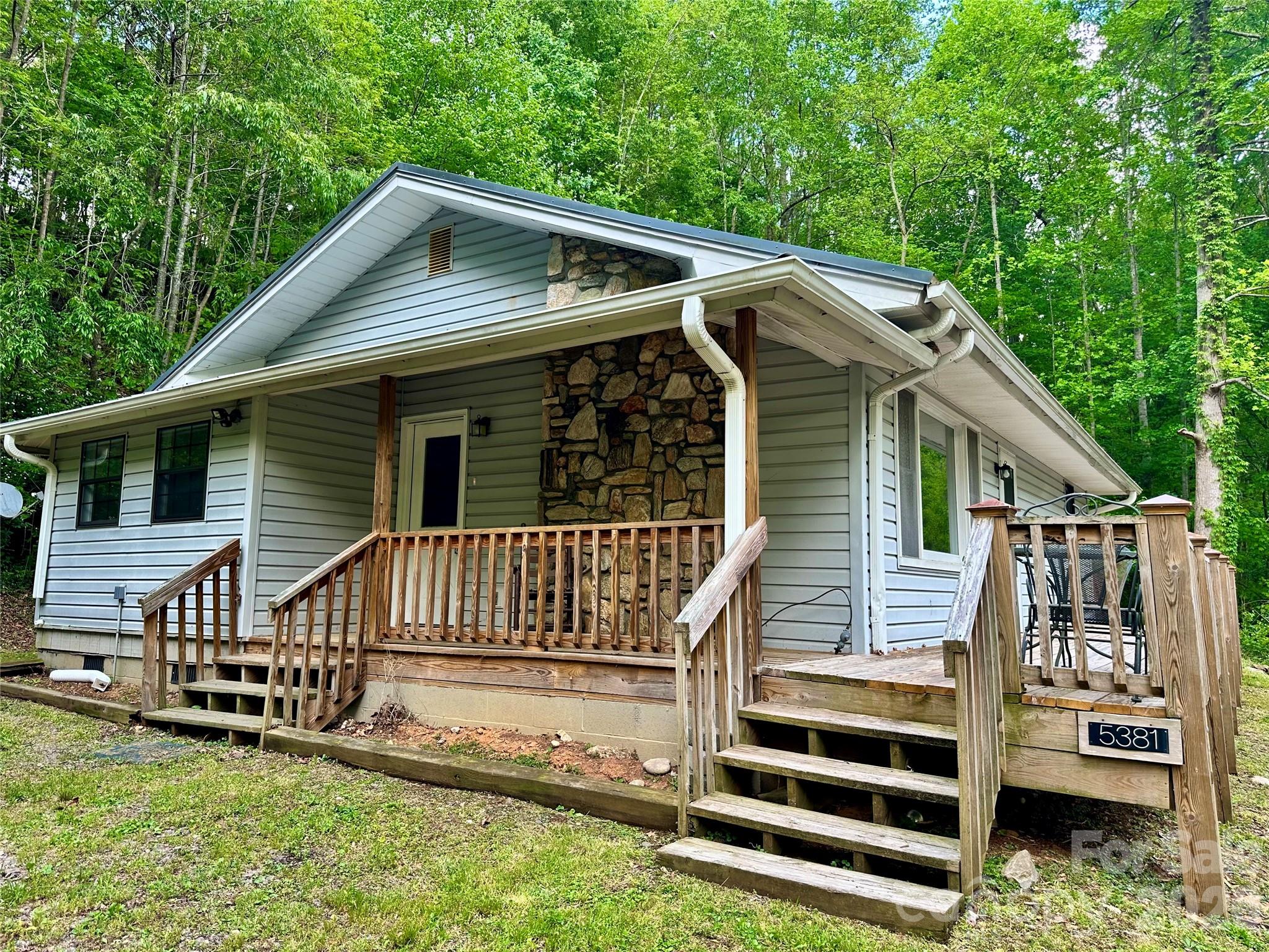 5381 State Hwy 197 S Highway Burnsville NC 28714