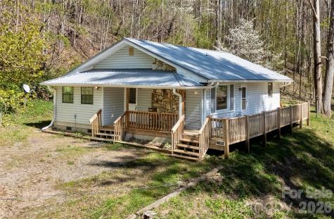 5381 State Hwy 197 S Highway Burnsville NC 28714