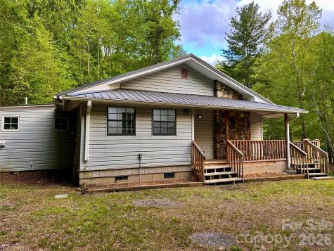 5381 State Hwy 197 S Highway Burnsville NC 28714