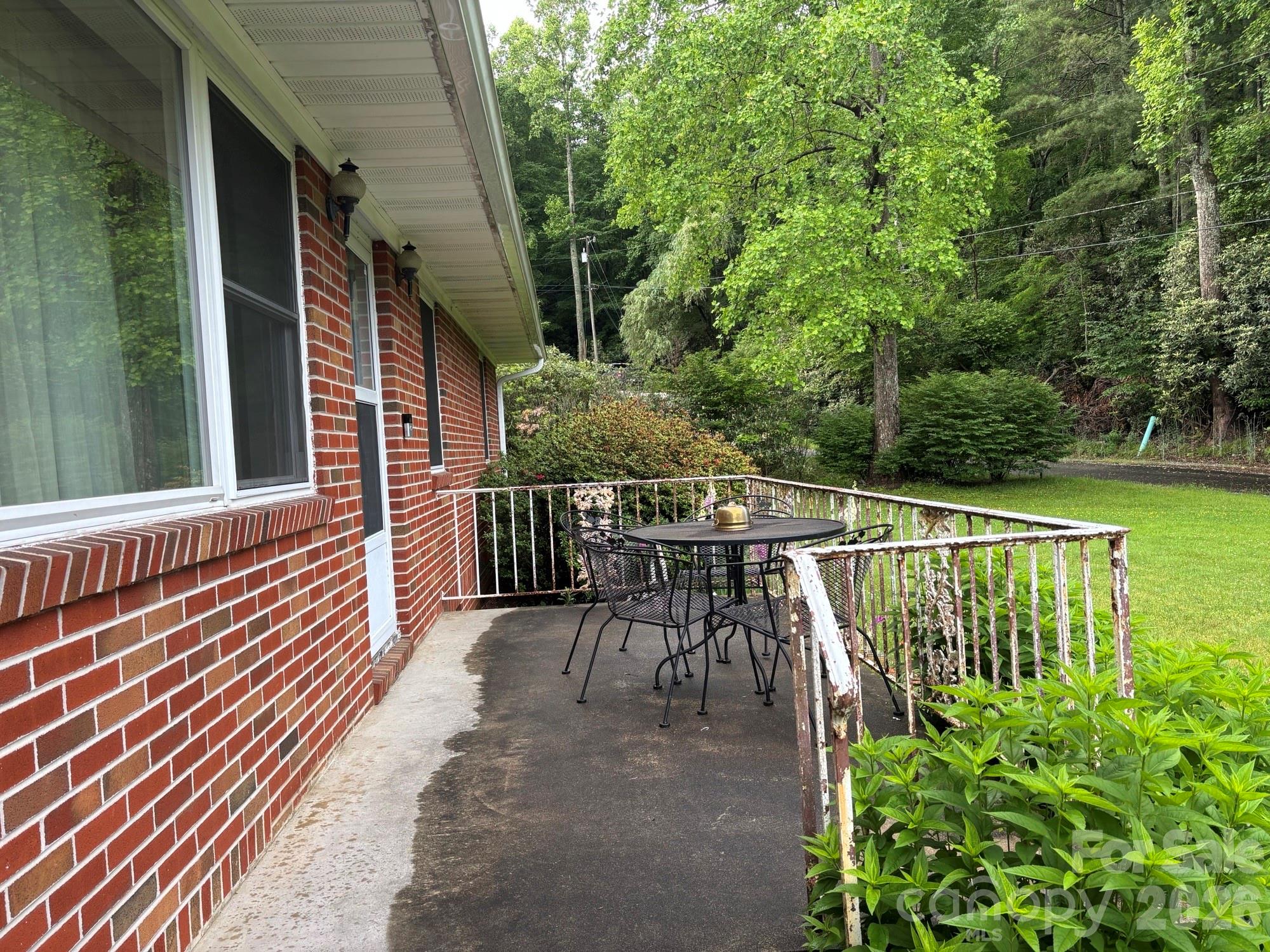 609 Valley Road Spruce Pine NC 28777