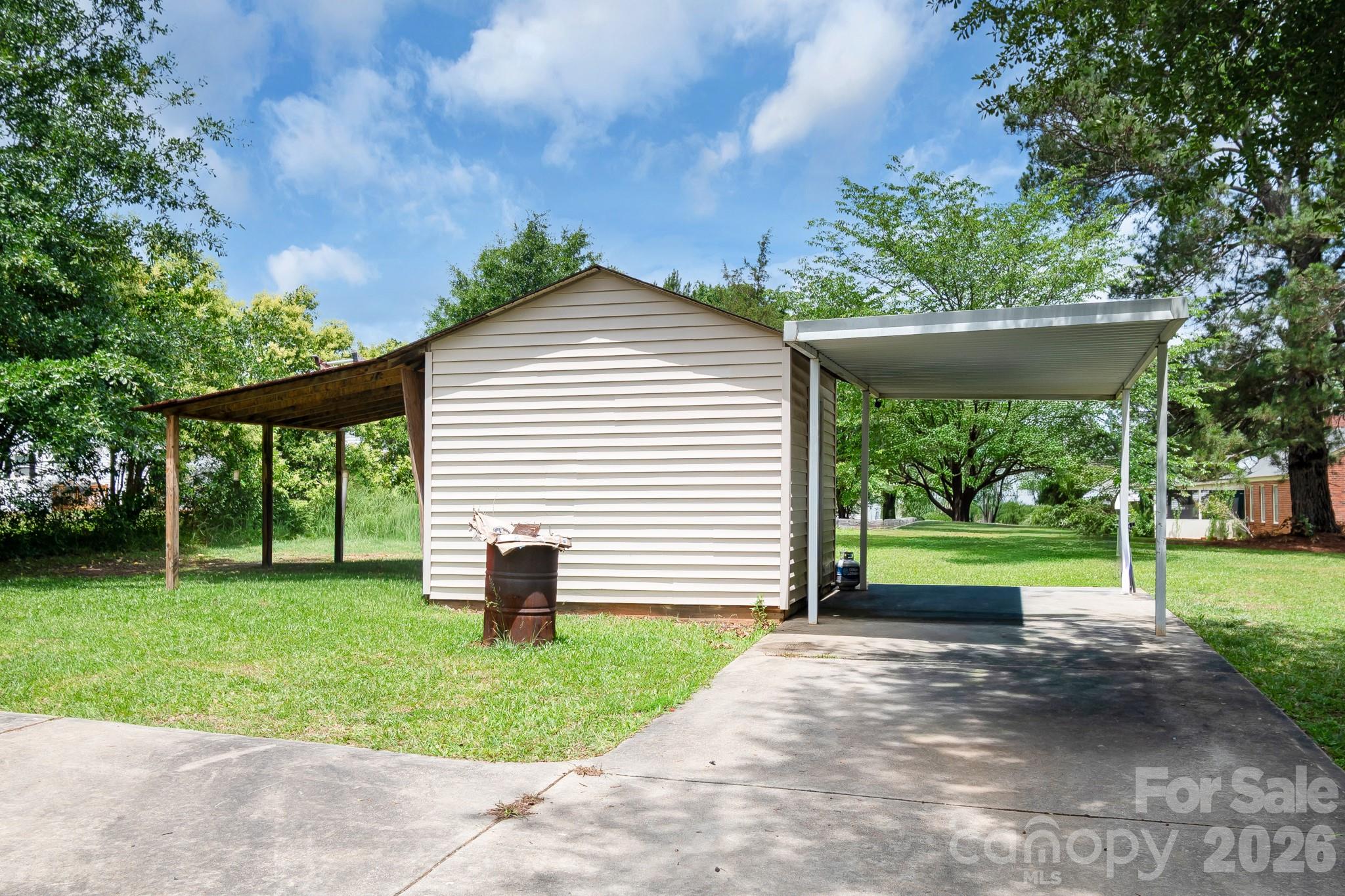 1604 Converse Street Lancaster SC 29720