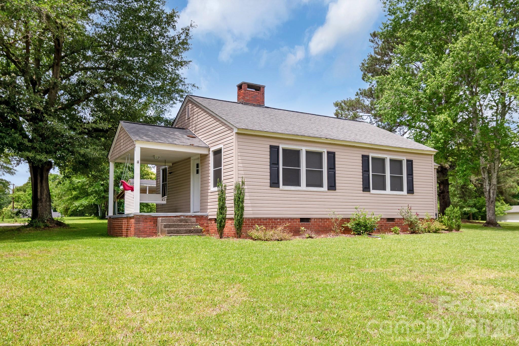 1604 Converse Street Lancaster SC 29720
