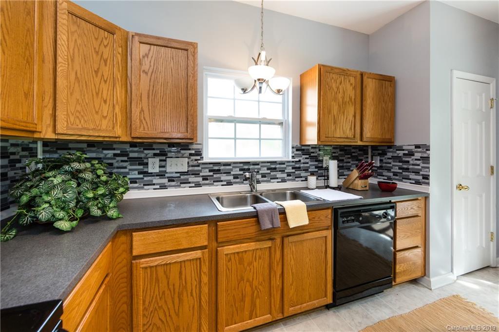 2122 Pheasant Glen Road Charlotte NC 28214