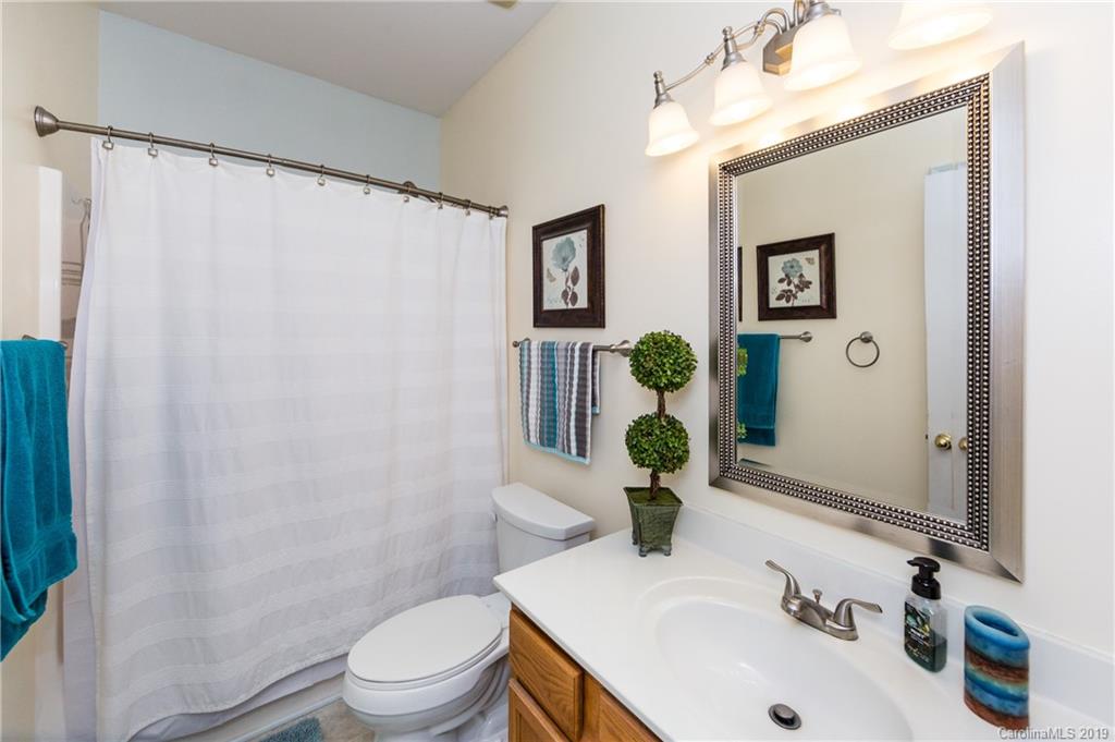 2122 Pheasant Glen Road Charlotte NC 28214