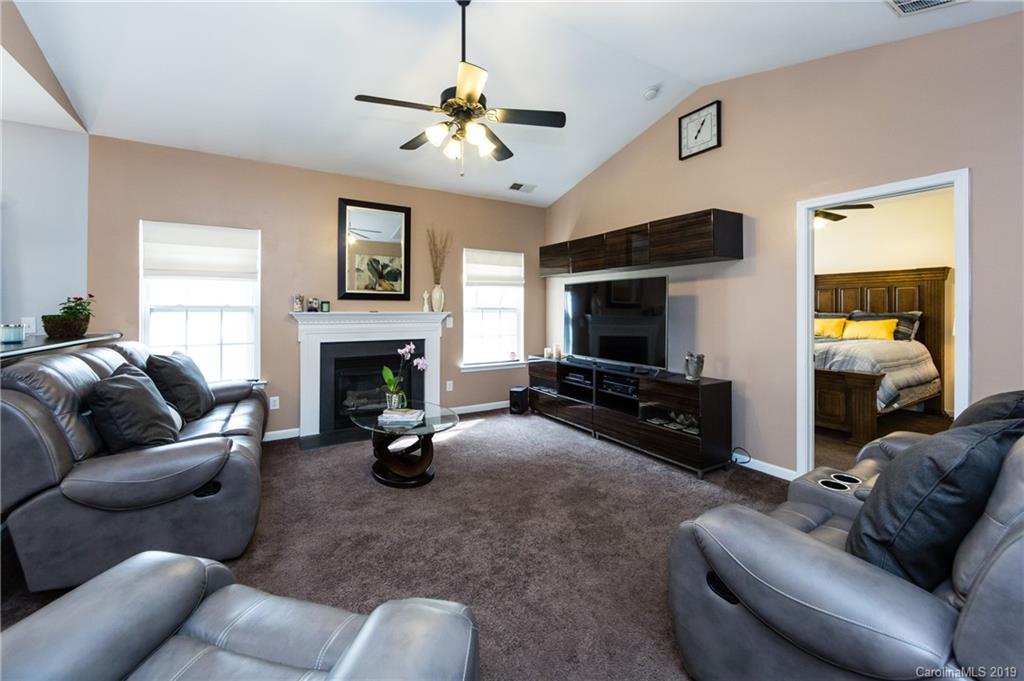2122 Pheasant Glen Road Charlotte NC 28214