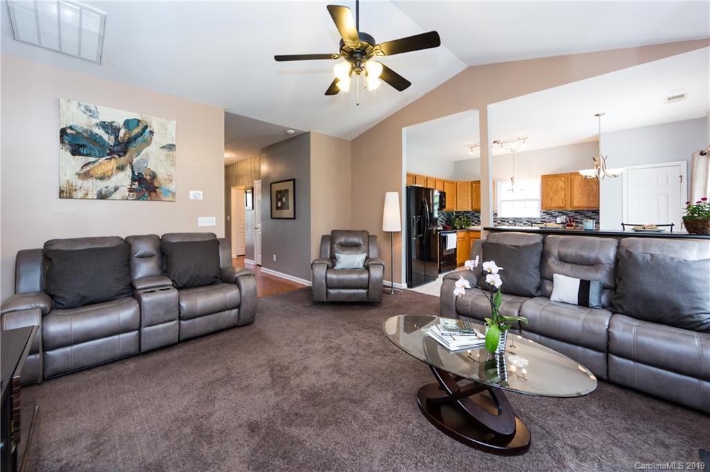 2122 Pheasant Glen Road Charlotte NC 28214