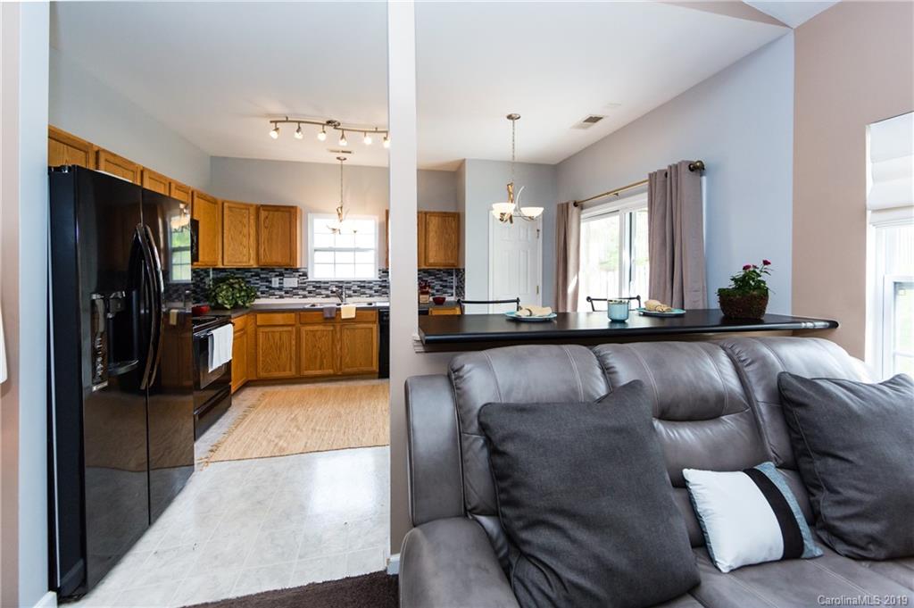 2122 Pheasant Glen Road Charlotte NC 28214