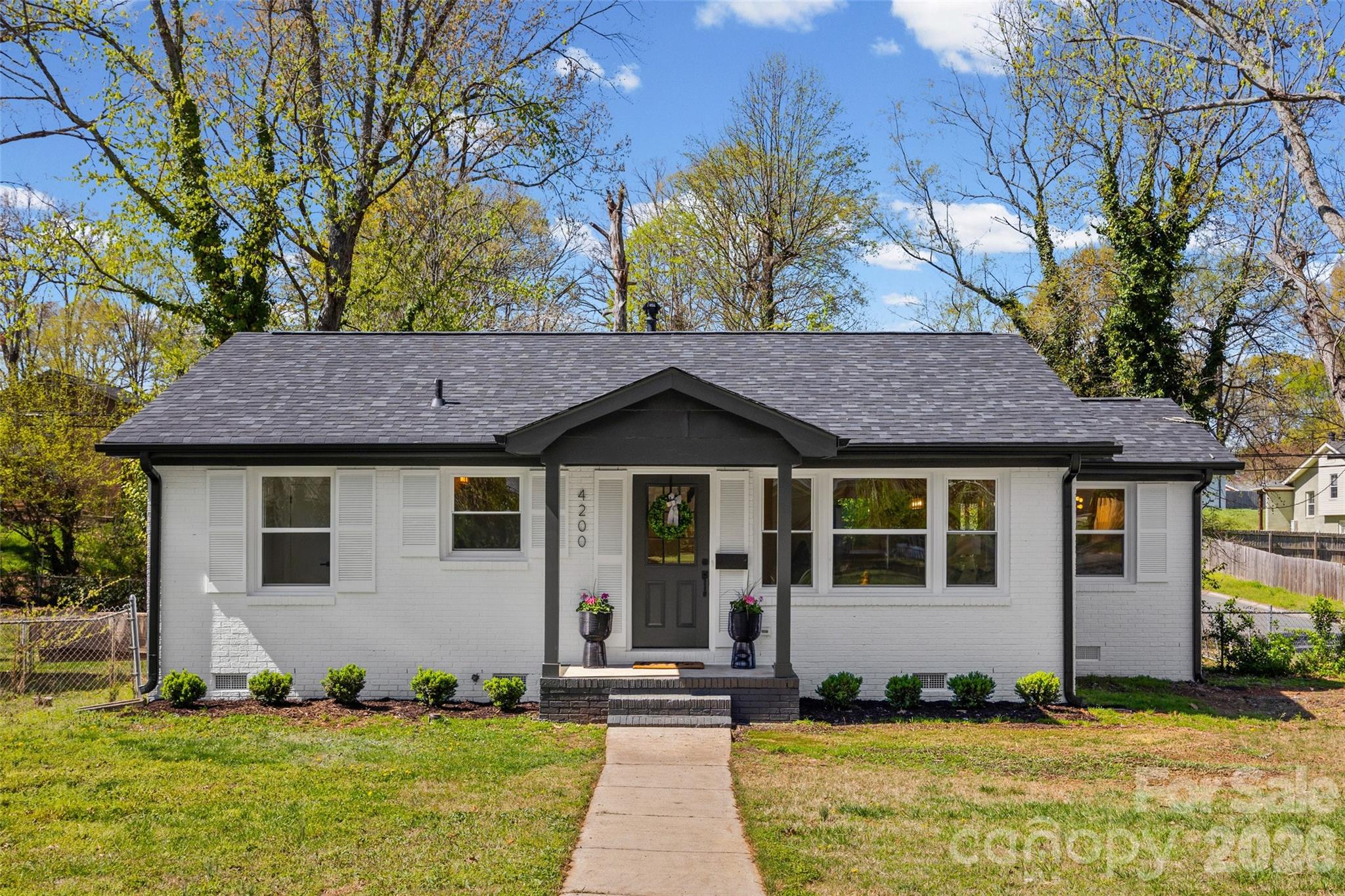 4200 Abbeydale Drive Charlotte NC 28205