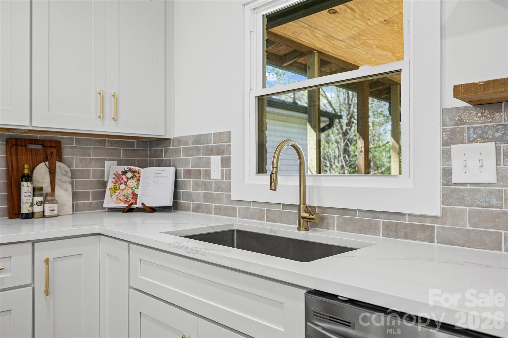 4200 Abbeydale Drive Charlotte NC 28205