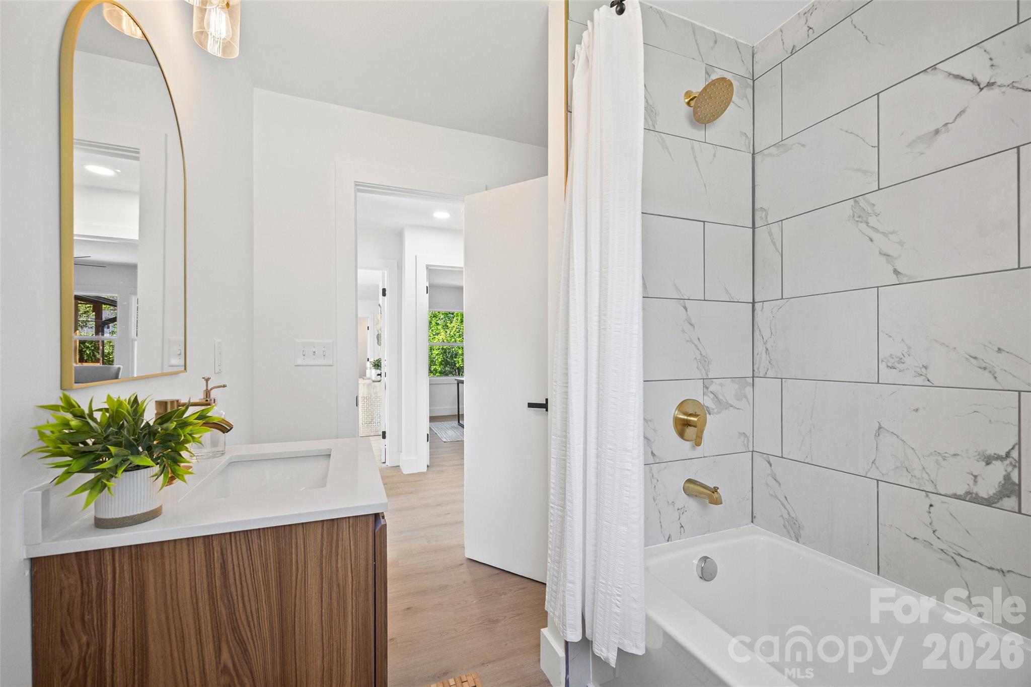 4200 Abbeydale Drive Charlotte NC 28205