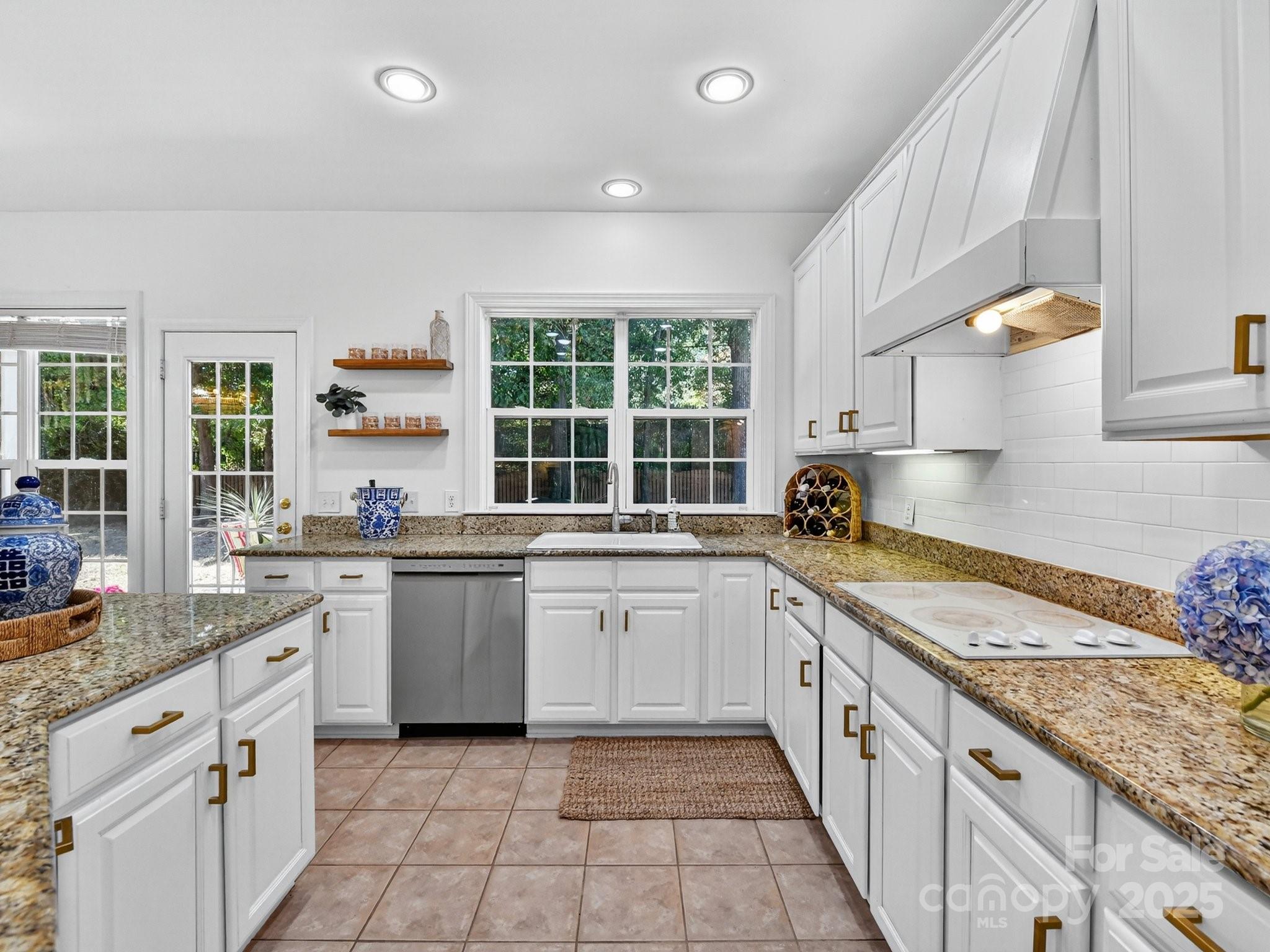 10928 Knight Castle Drive Charlotte NC 28277