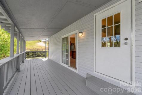 71 Bullfrog Cove Road Sylva NC 28779