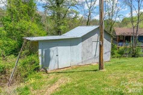 71 Bullfrog Cove Road Sylva NC 28779