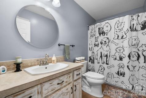 1011 Cambridge Court Lenoir NC 28645