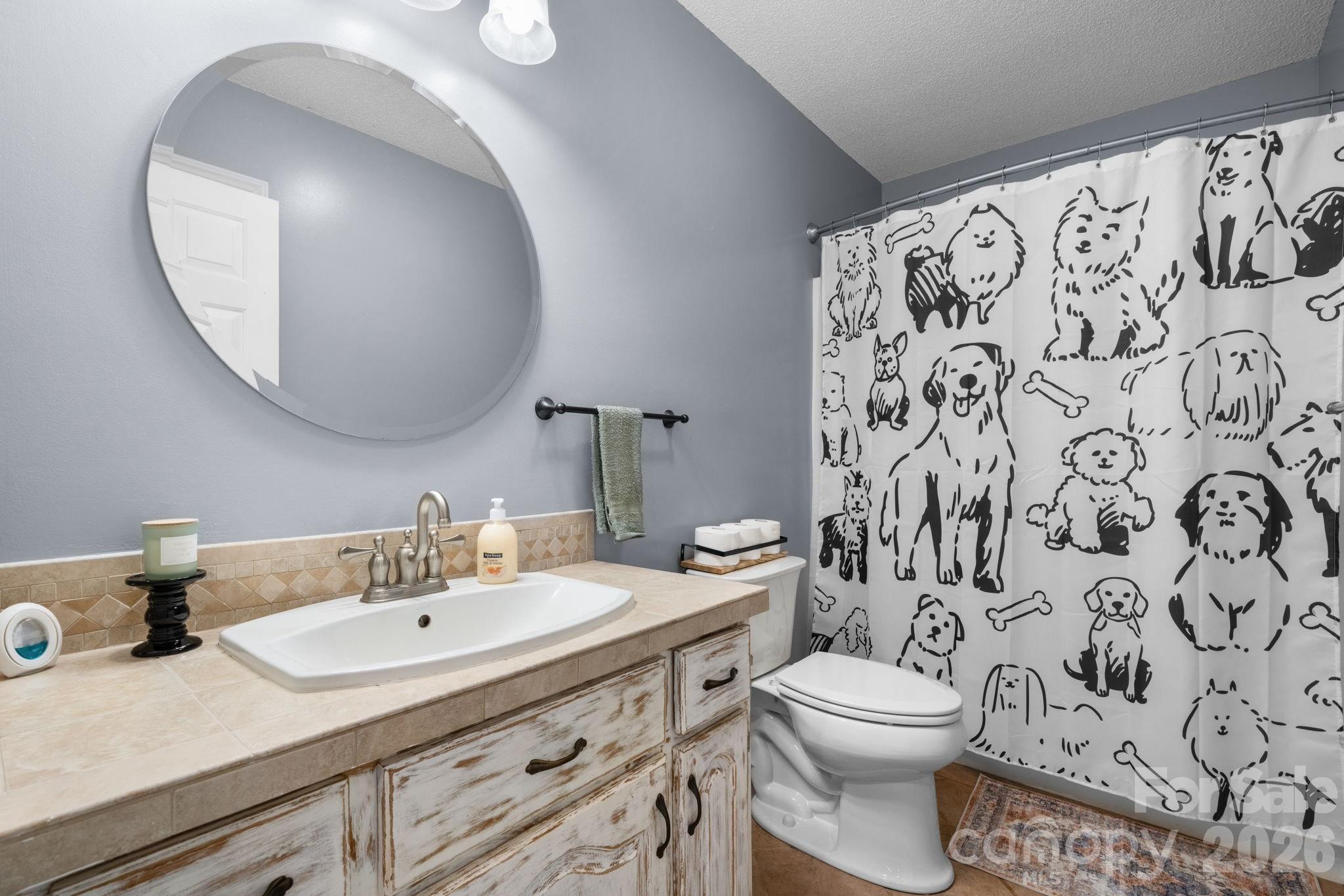 1011 Cambridge Court Lenoir NC 28645