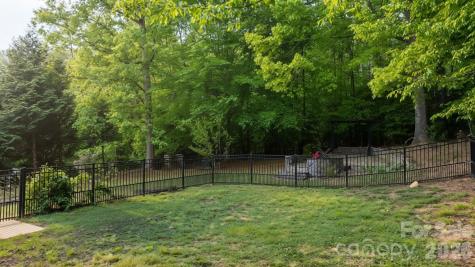 1011 Cambridge Court Lenoir NC 28645