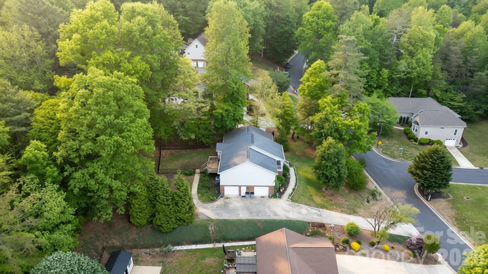 1011 Cambridge Court Lenoir NC 28645