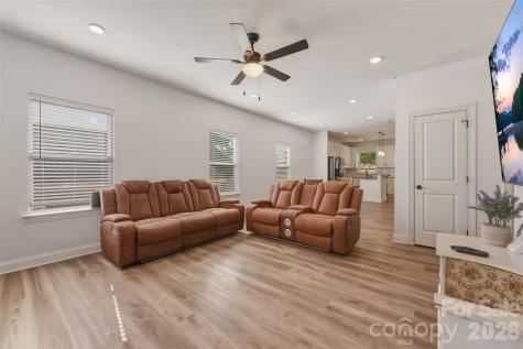 701 E 3rd Avenue Gastonia NC 28054