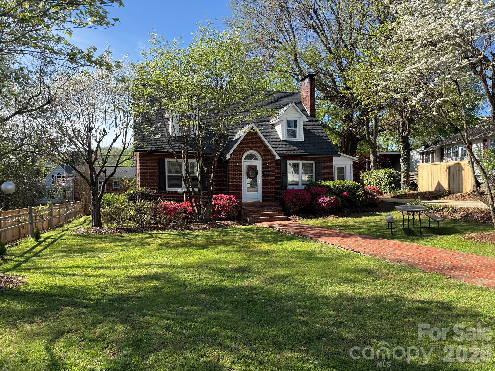 110 Lincoln Avenue Marion NC 28752