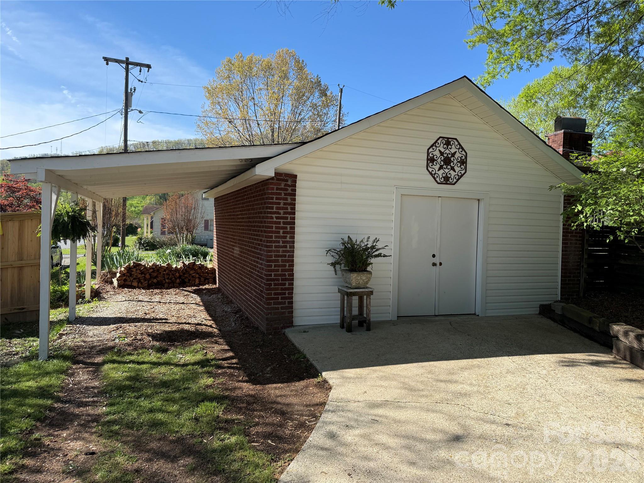110 Lincoln Avenue Marion NC 28752