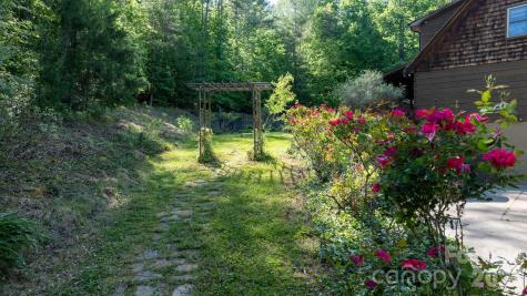 3355 Helton Hartley Place Lenoir NC 28645