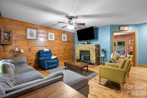 3355 Helton Hartley Place Lenoir NC 28645