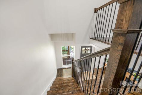 131 Woodrow Avenue Asheville NC 28801