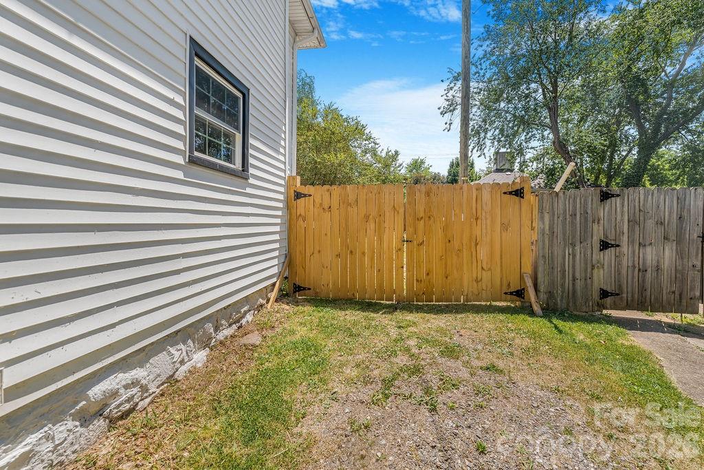 131 Woodrow Avenue Asheville NC 28801